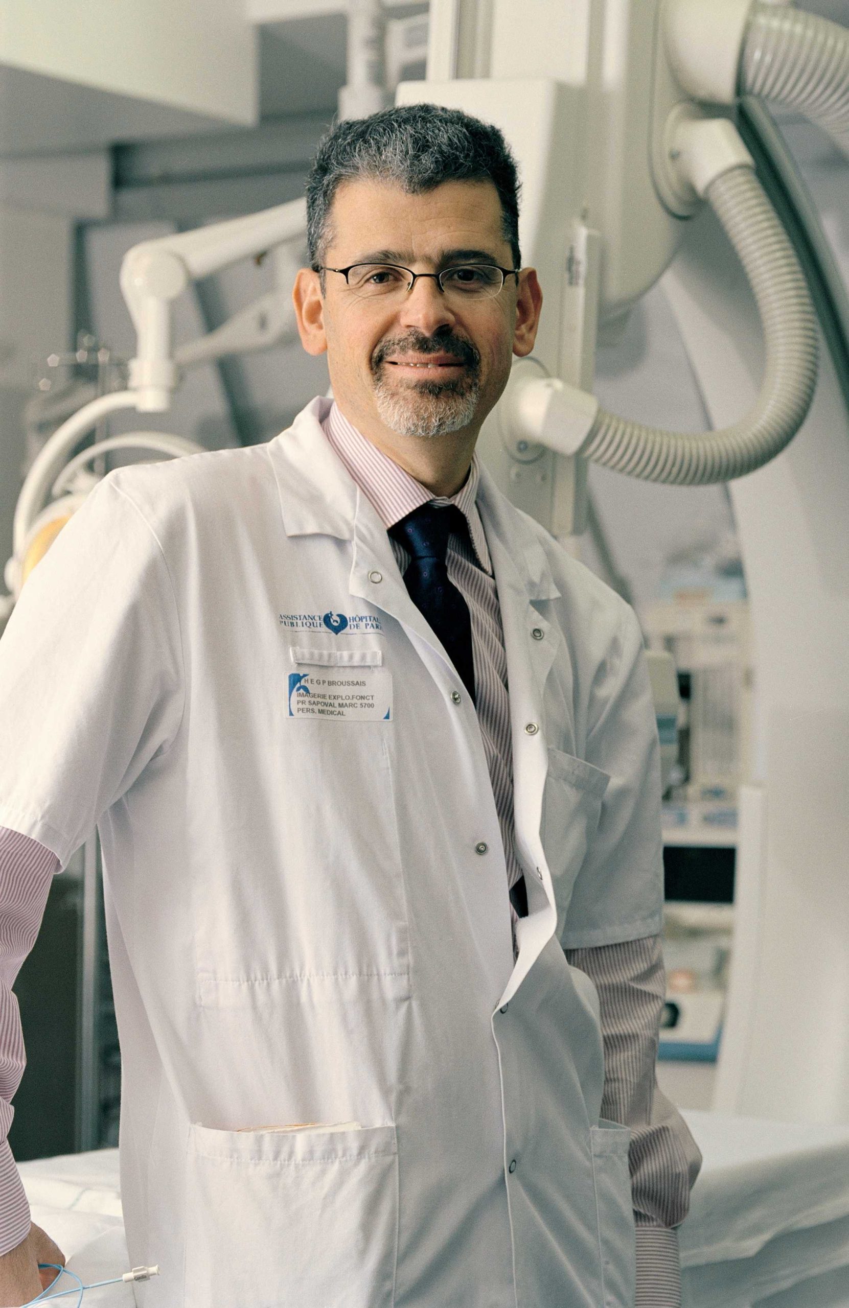 07- FOTO DR. SAPOVAL